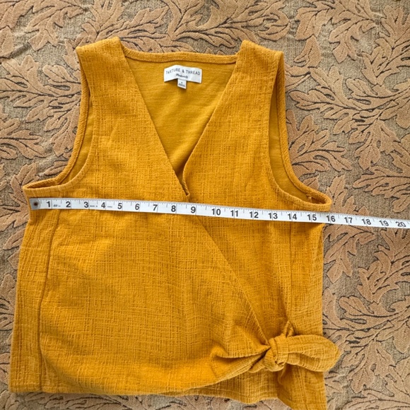 Madewell Texture and Thread knotted top in goldenrod color . Size small - Picture 6 of 7